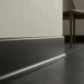 Listwa Przypodłogowa Aluminiowa Czarna AF80B AluFit.webp